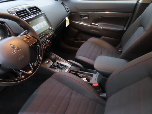 New 2025 Mitsubishi Outlander Sport SE AWD/4WD image 18