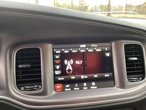 Used 2023 Dodge Charger SXT image 13