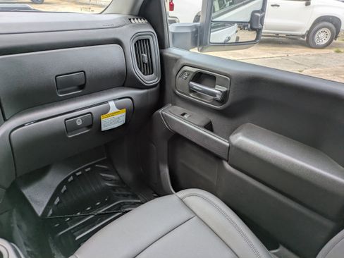 New 2025 Chevrolet Silverado 2500 W/T w/ WT Convenience Package image 9