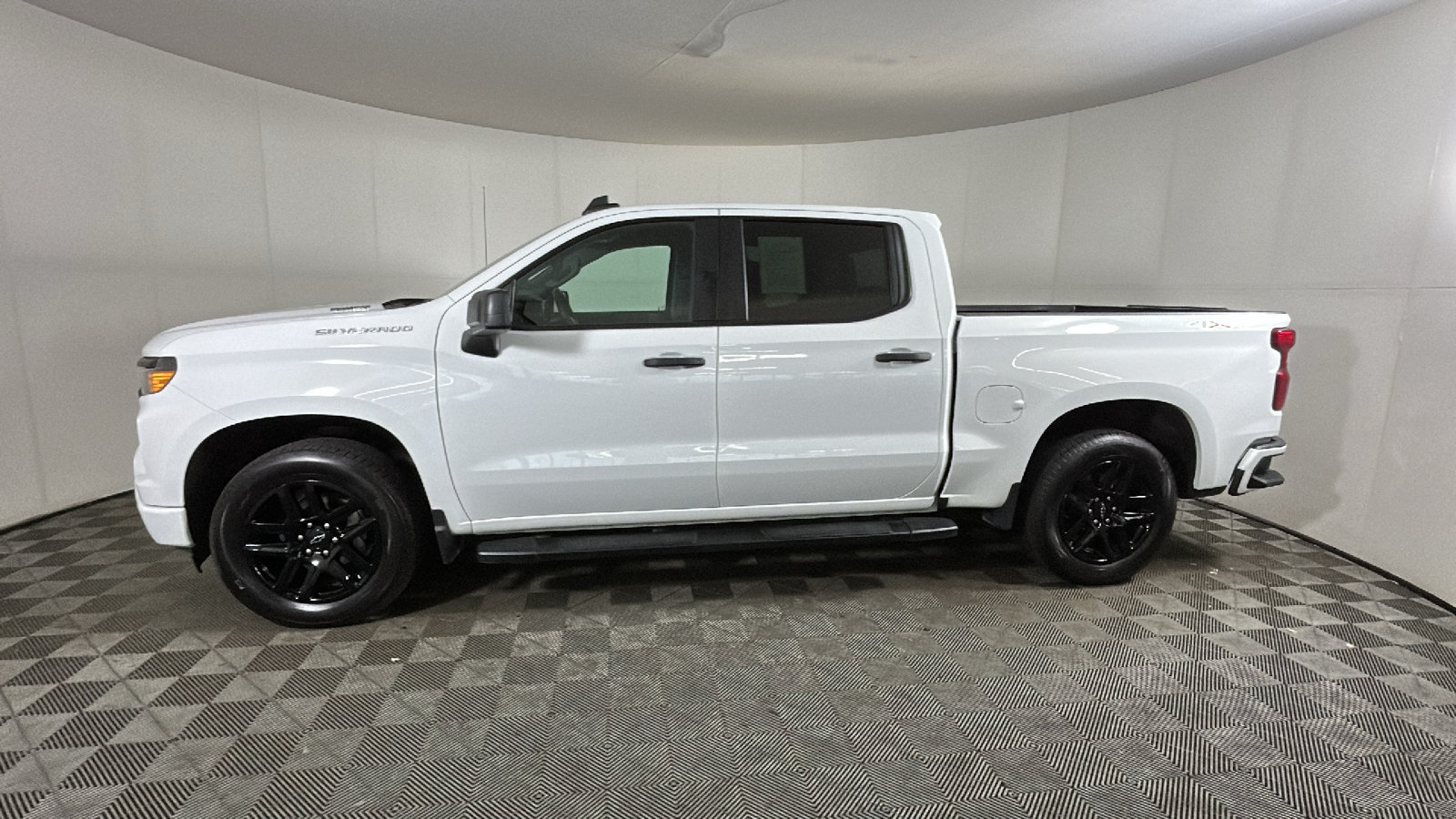 Used 2024 Chevrolet Silverado 1500 Custom AWD/4WD image 6