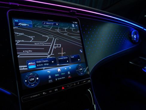 New 2026 Mercedes-Benz EQE 320 4MATIC SUV image 18