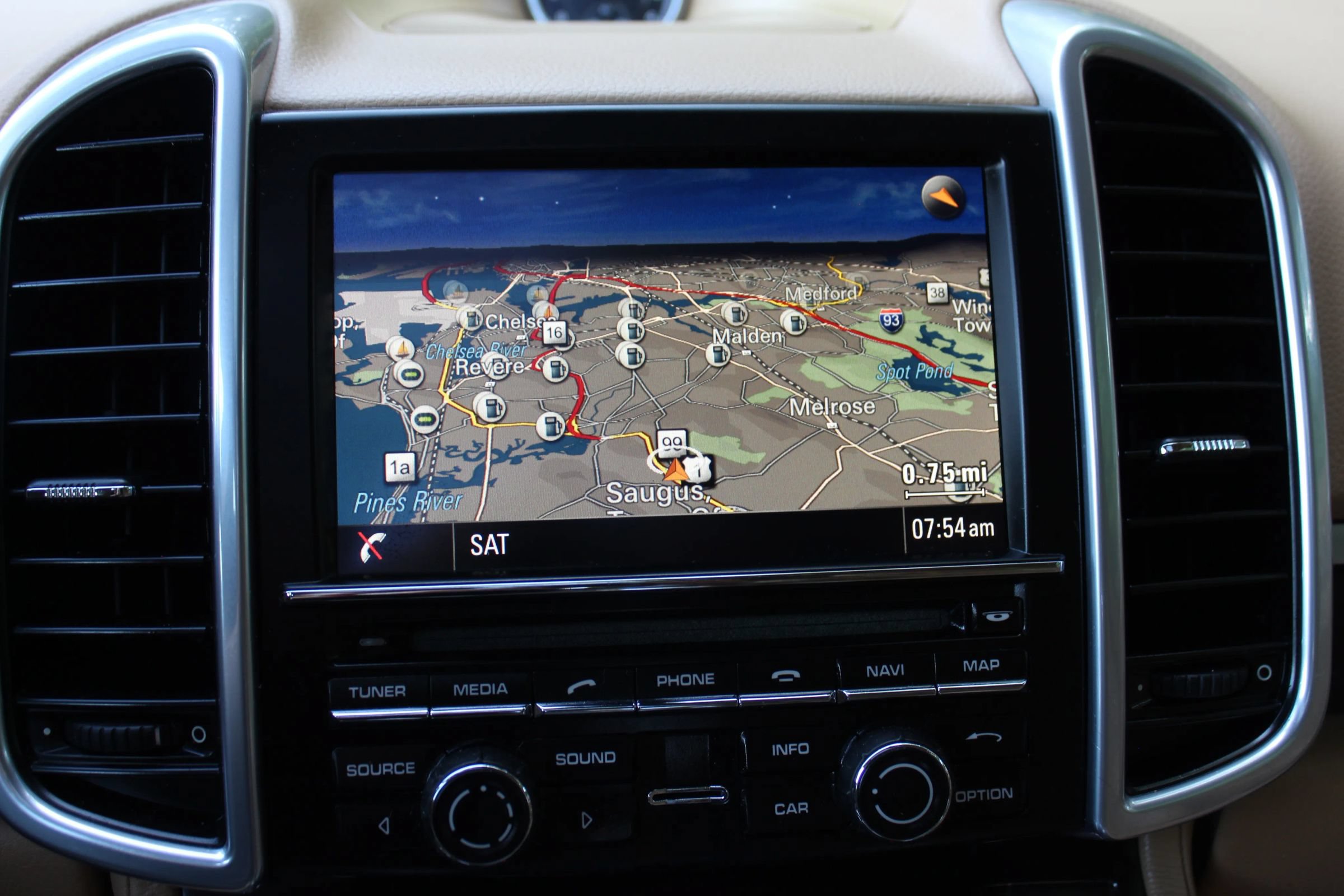 Used 2014 Porsche Cayenne AWD/4WD image 31