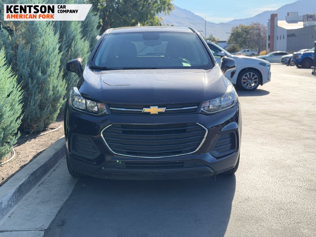 Used 2021 Chevrolet Trax LS w/ Tint and Cruise Package FWD image 2