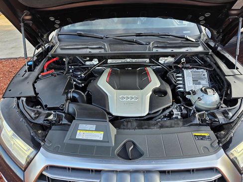 Used 2018 Audi SQ5 Premium Plus image 27