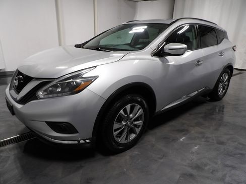 Used 2018 Nissan Murano SV image 4