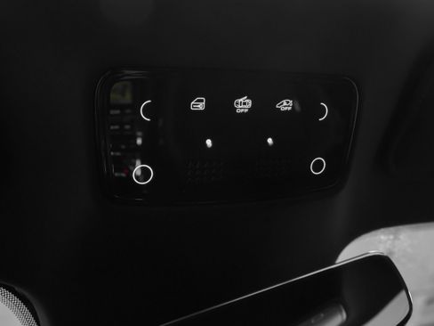Used 2022 Ferrari SF90 Spider AWD/4WD image 65