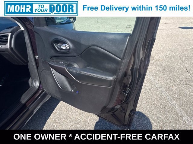 Used 2021 Jeep Cherokee Latitude Lux w/ Comfort/Convenience Group AWD/4WD image 14