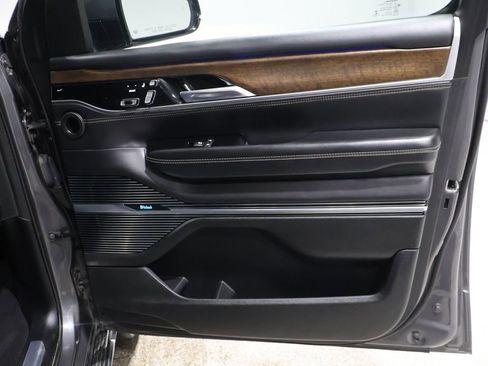 Used 2022 Jeep Grand Wagoneer Series I image 27