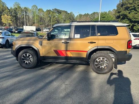 Used 2024 Toyota Land Cruiser image 8