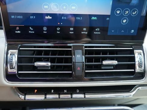 Used 2024 Lincoln Navigator Reserve AWD/4WD image 40