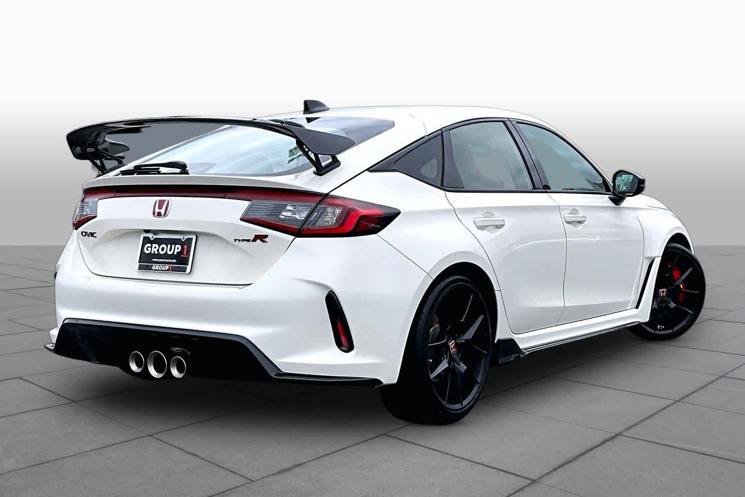 Used 2025 Honda Civic Type R image 13