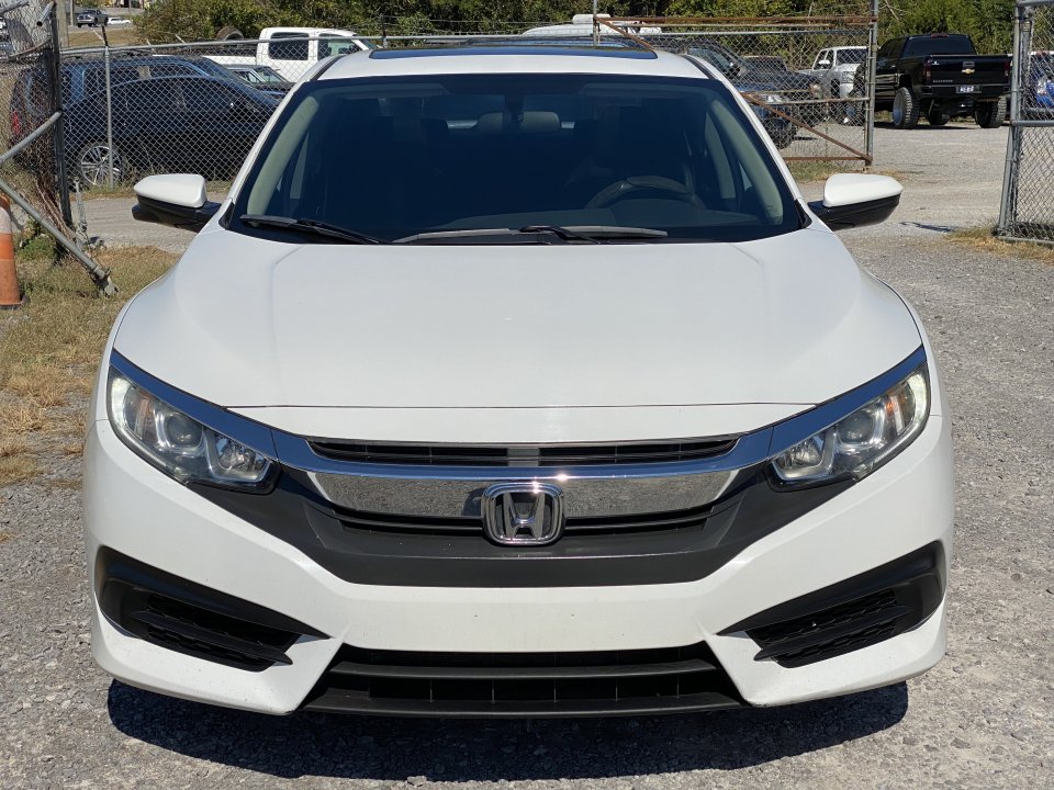 Used 2018 Honda Civic EX image 1