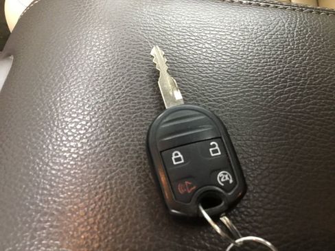 Used 2014 Ford F150 Lariat w/ Equipment Group 502A Luxury image 12