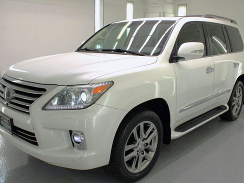 Used 2014 Lexus LX 570 4WD image 5