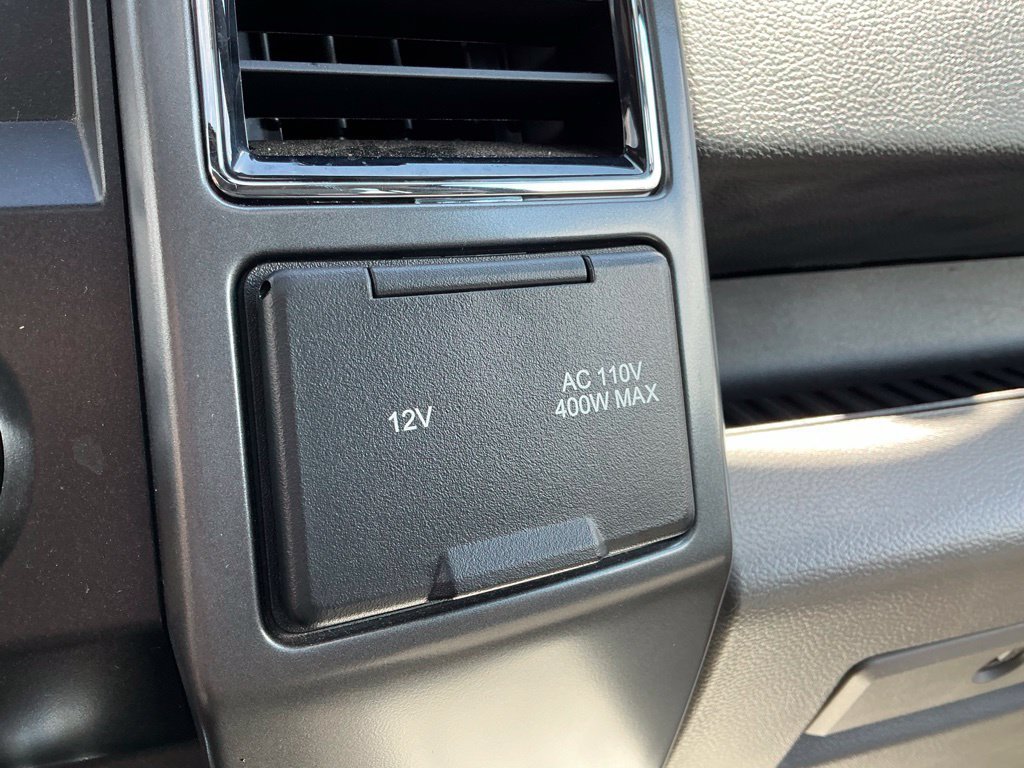 Used 2020 Ford F150 XLT w/ Equipment Group 302A Luxury AWD/4WD image 39