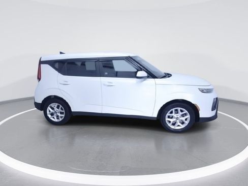Used 2020 Kia Soul S image 8