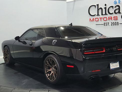 Used 2016 Dodge Challenger SRT Hellcat RWD image 9