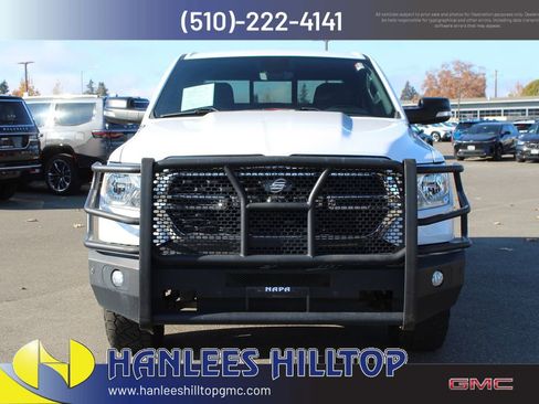 Used 2022 RAM 1500 4x4 Crew Cab image 4
