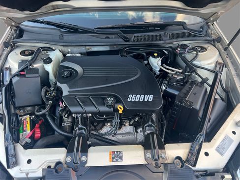 Used 2011 Chevrolet Impala LT FWD image 22