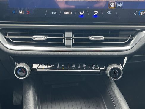 New 2026 Chevrolet Equinox EV LT image 6