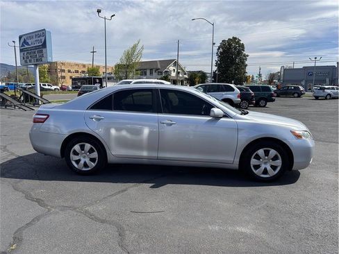 Used 2007 Toyota Camry LE image 6