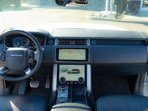 Used 2022 Land Rover Range Rover Westminster Edition image 12
