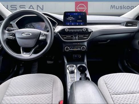 Used 2022 Ford Escape SE AWD/4WD image 7