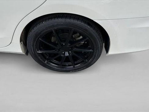Used 2015 Toyota Camry XSE FWD image 9