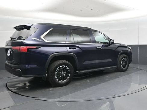 Used 2025 Toyota Sequoia SR5 w/ TRD Off-Road Package AWD/4WD image 25
