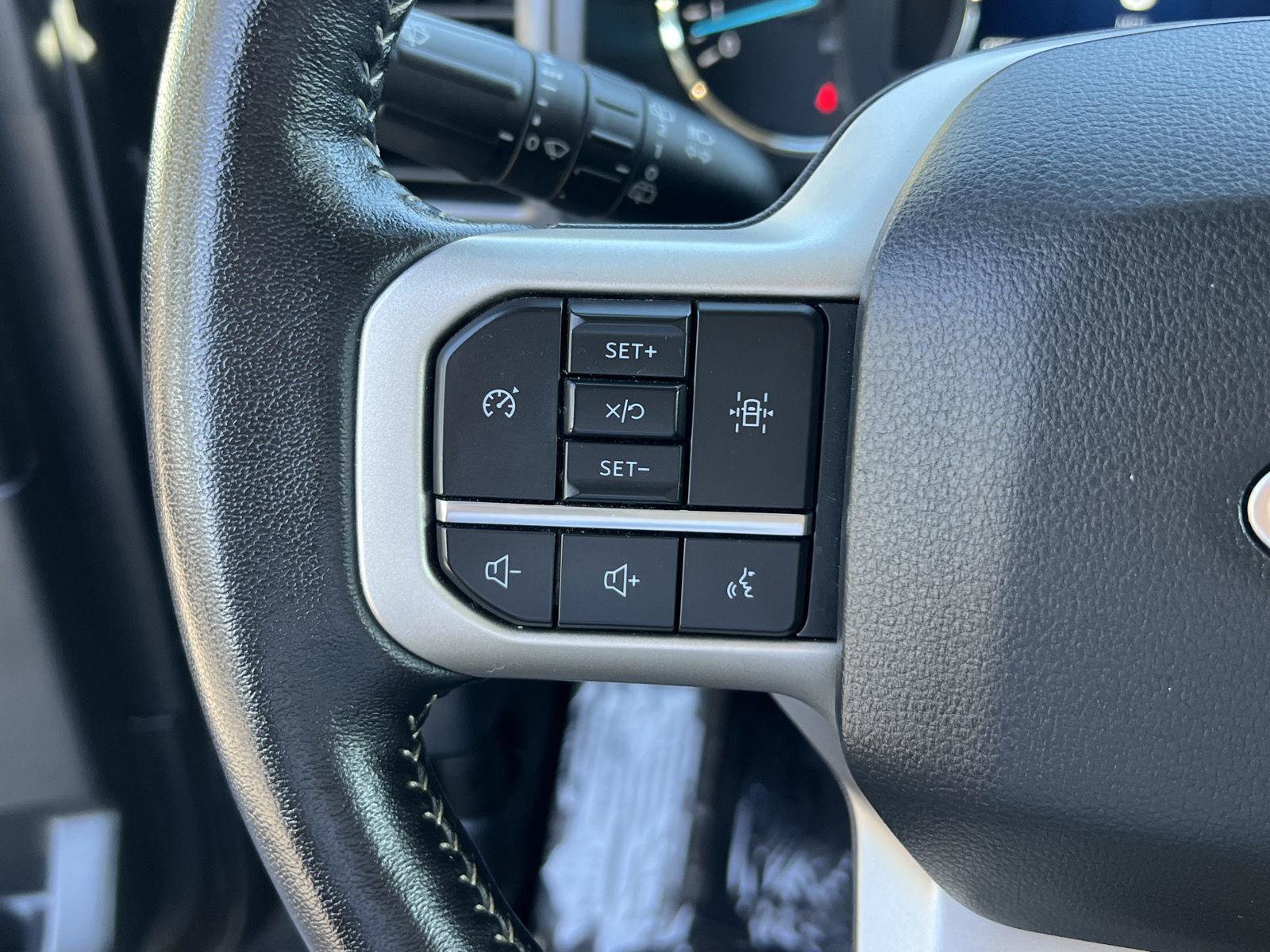 Used 2022 Ford Expedition XLT AWD/4WD image 33