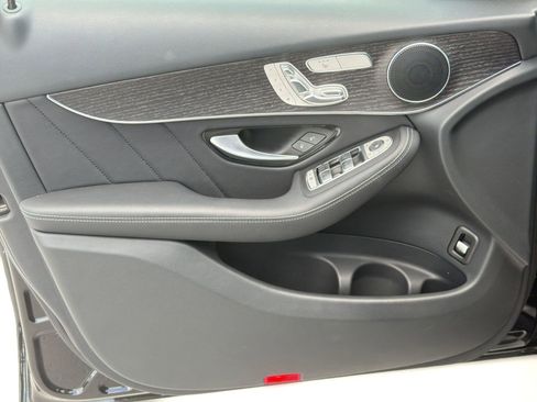 Used 2022 Mercedes-Benz GLC 300 4MATIC image 13