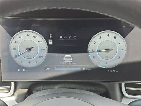 Used 2025 Hyundai Elantra Limited FWD image 11