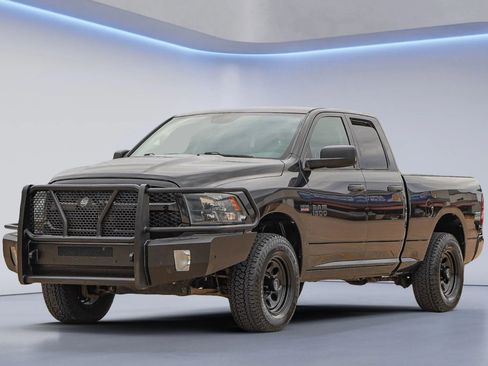 Used 2016 RAM 1500 Express w/ Black Ram 1500 Express Group image 17