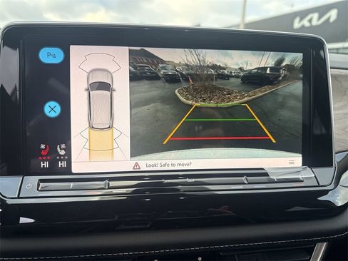 New 2026 Volkswagen Atlas SE image 14