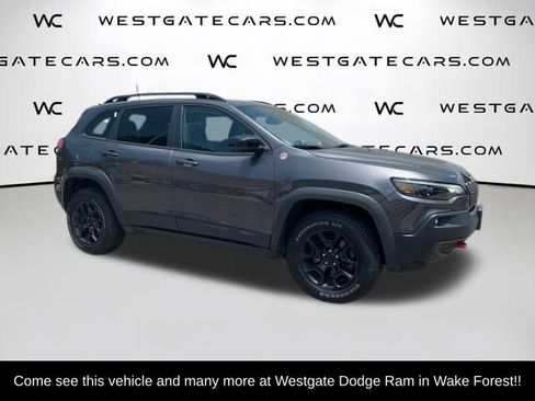 Used 2022 Jeep Cherokee Trailhawk w/ Trailer Tow Group image 2
