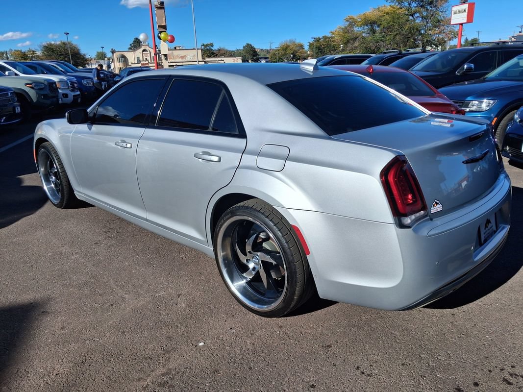 Used 2021 Chrysler 300 S RWD image 5