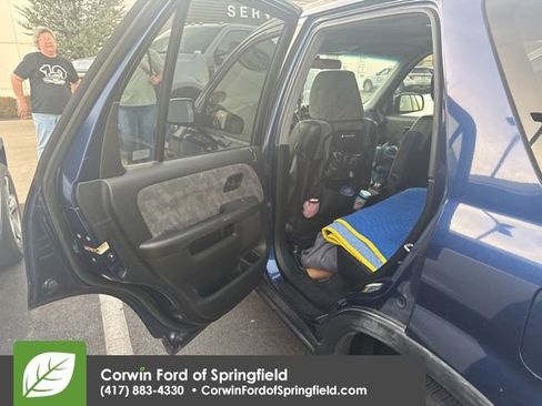 Used 2004 Honda CR-V EX image 10