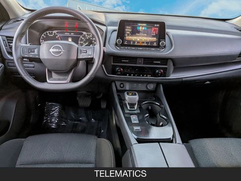 Certified 2025 Nissan Rogue SV image 14