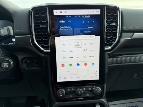 Used 2025 Ford Ranger Lariat w/ FX4 Off-Road Package image 16