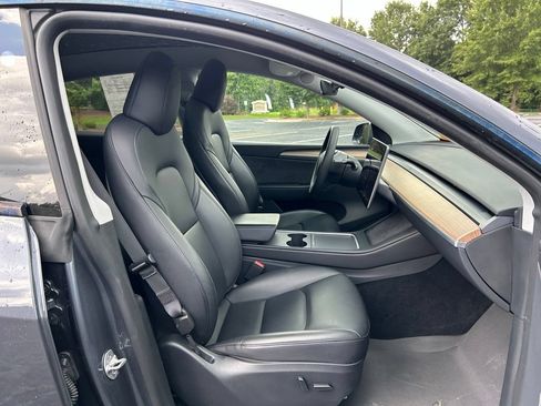 Used 2023 Tesla Model Y Long Range AWD/4WD image 49