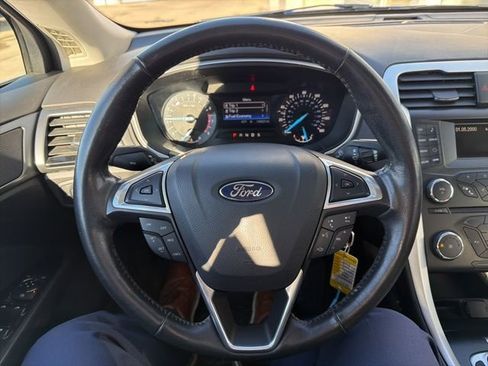 Used 2013 Ford Fusion SE image 14