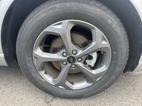 Used 2024 Ford Escape ST-Line image 33