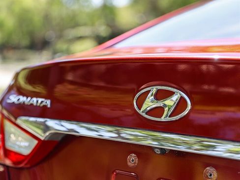 Used 2011 Hyundai Sonata Limited w/ Navigation Pkg 5 FWD image 15