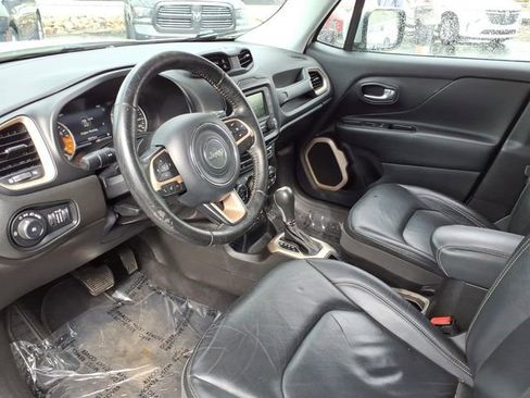 Used 2016 Jeep Renegade Limited w/ Safety & Security Group FWD image 11