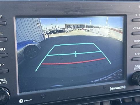 Used 2022 Toyota RAV4 LE image 18