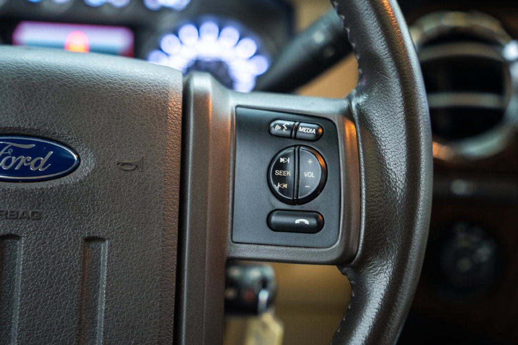 Used 2013 Ford F250 Lariat w/ Lariat Ultimate Pkg AWD/4WD image 31