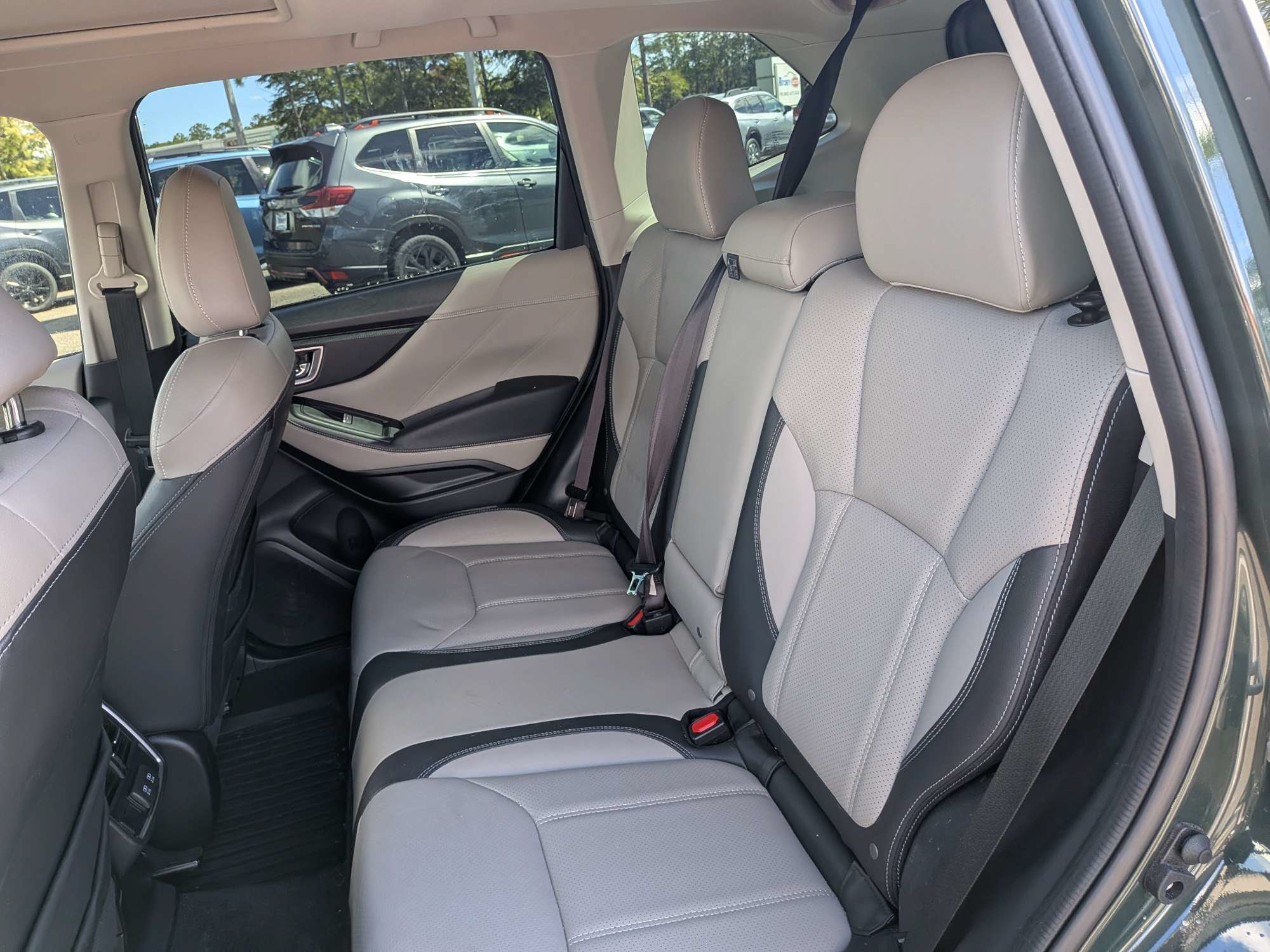 Used 2022 Subaru Forester Limited AWD/4WD image 13