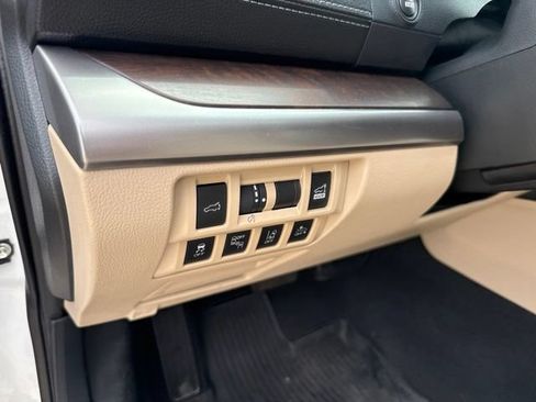 Used 2019 Subaru Outback 2.5i Limited AWD/4WD image 21