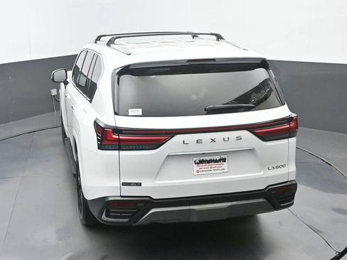 Used 2023 Lexus LX 600 4WD w/ Interior Upgrade Package image 32