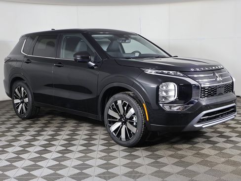 New 2026 Mitsubishi Outlander SE image 48